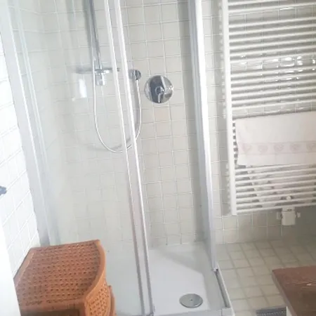 Modern In 65 M² Free Parking Nearby *