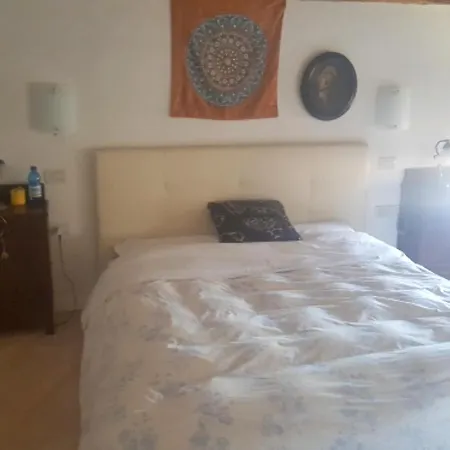 Modern In 65 M² Free Parking Nearby